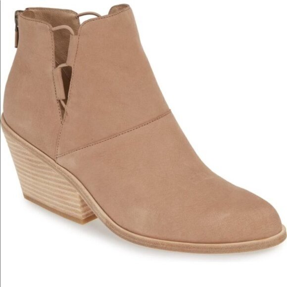 Eileen Fisher Tote Leather Bootie 8.5 - Picture 2 of 11